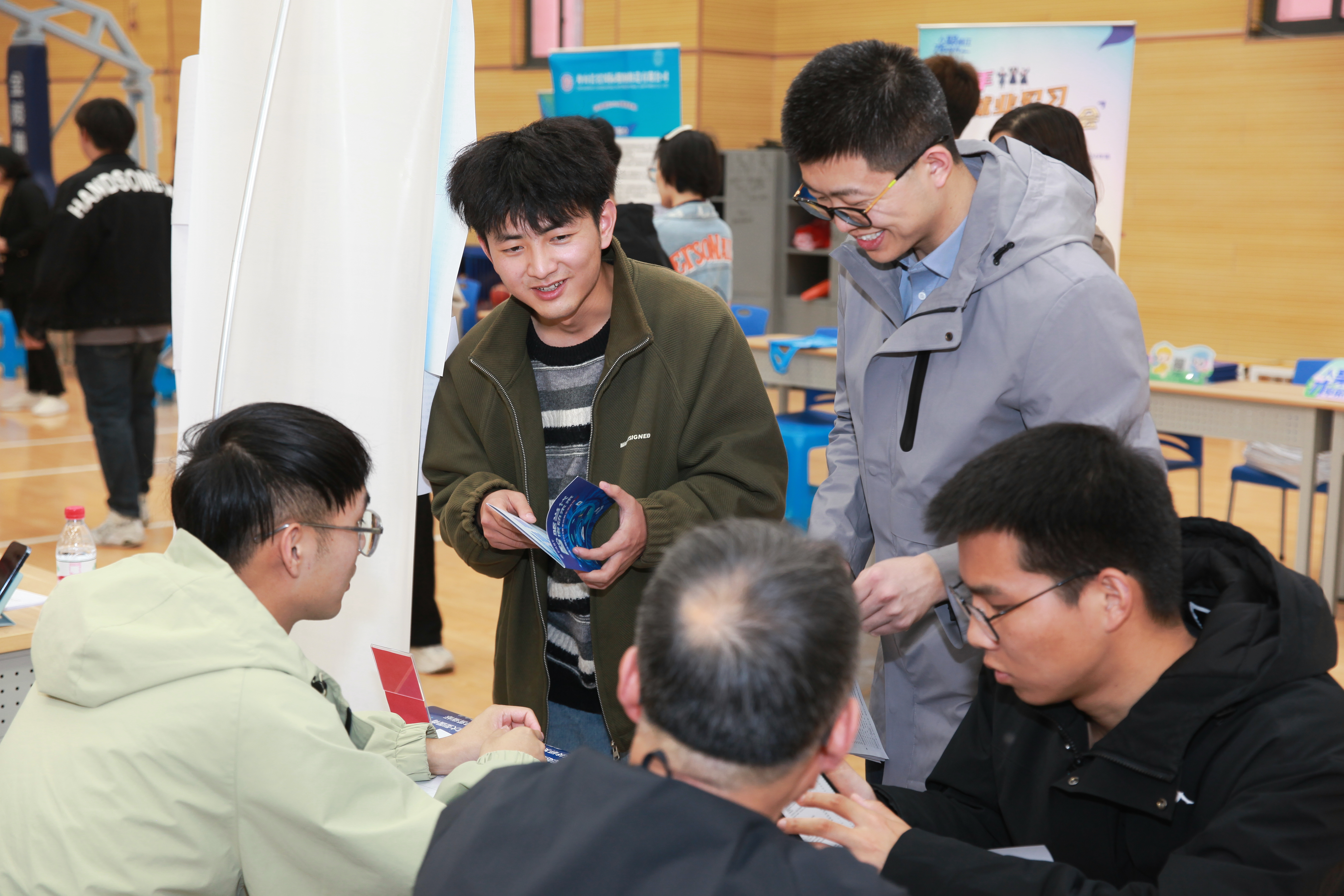 1712889527617816.jpg 4.jpg