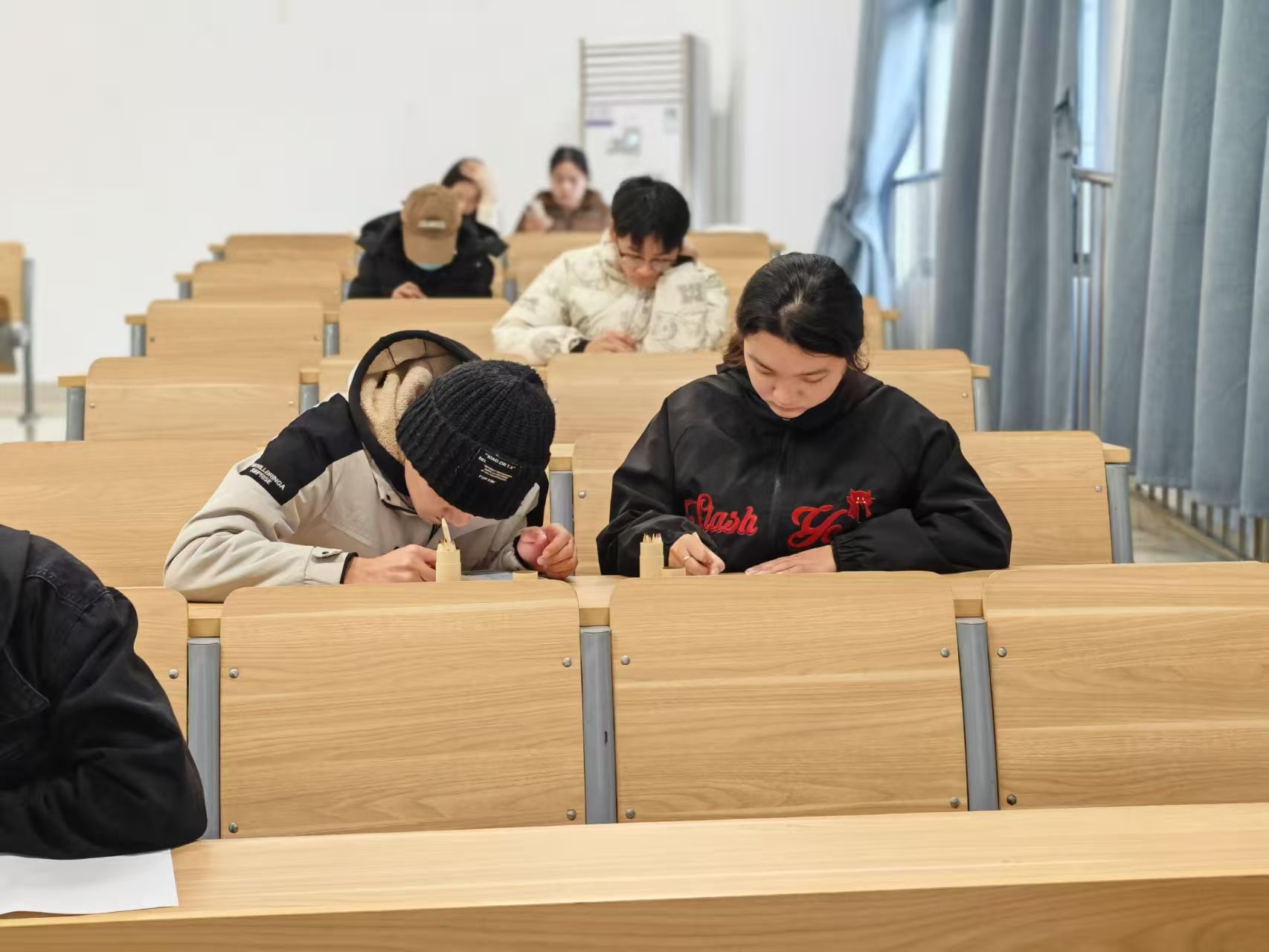 1734928375389735.jpg 1734928375389735.jpg