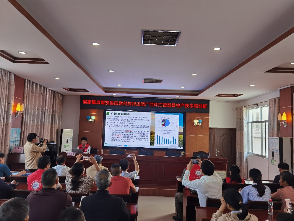 1697603882498497.png 图片1.png