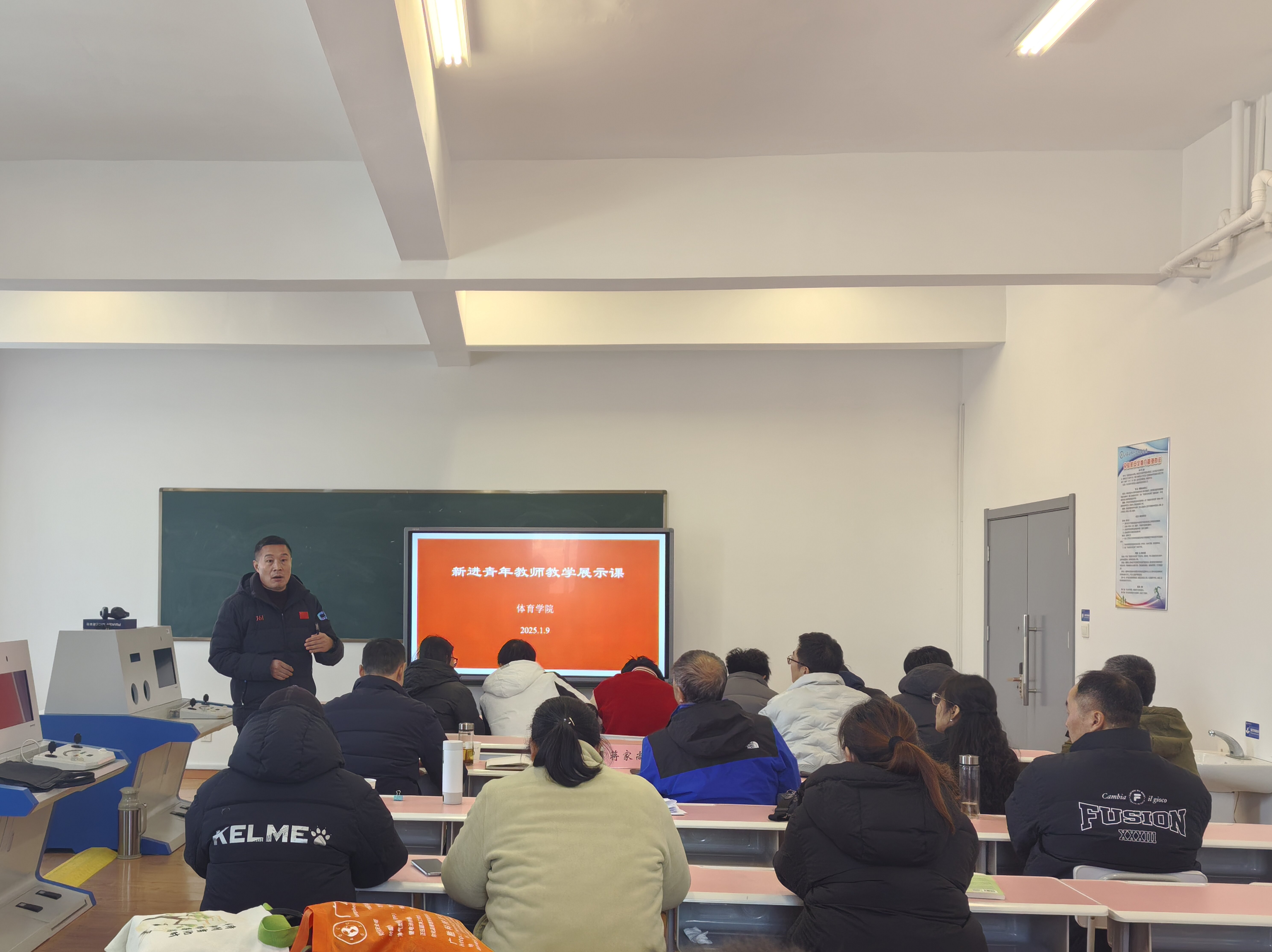 1736498931740910.jpg D6A5802DCE94A8F5D836AED8B09227CC.jpg