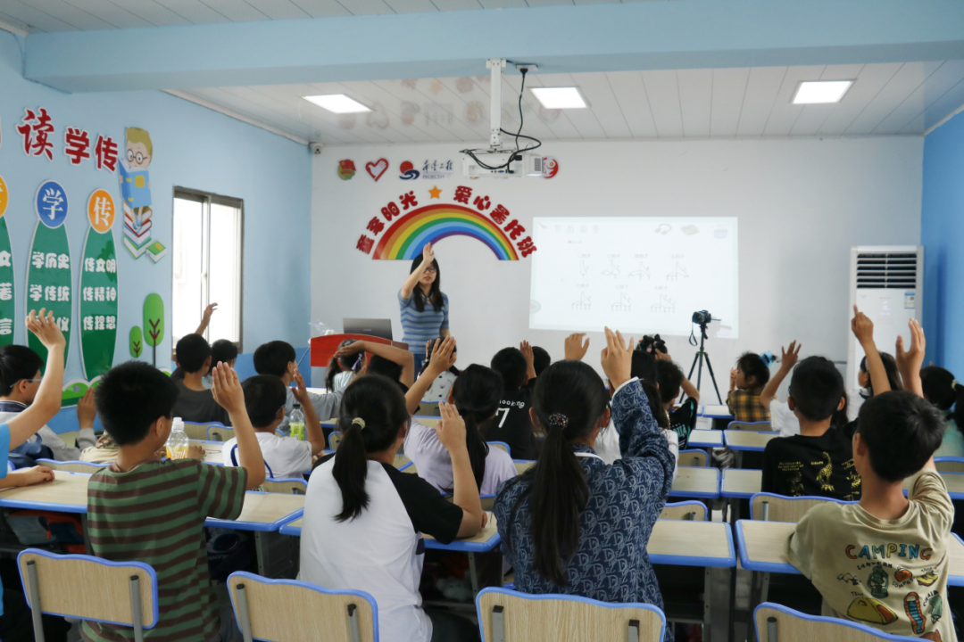 1717473370181828.gif 1717473370181828.gif