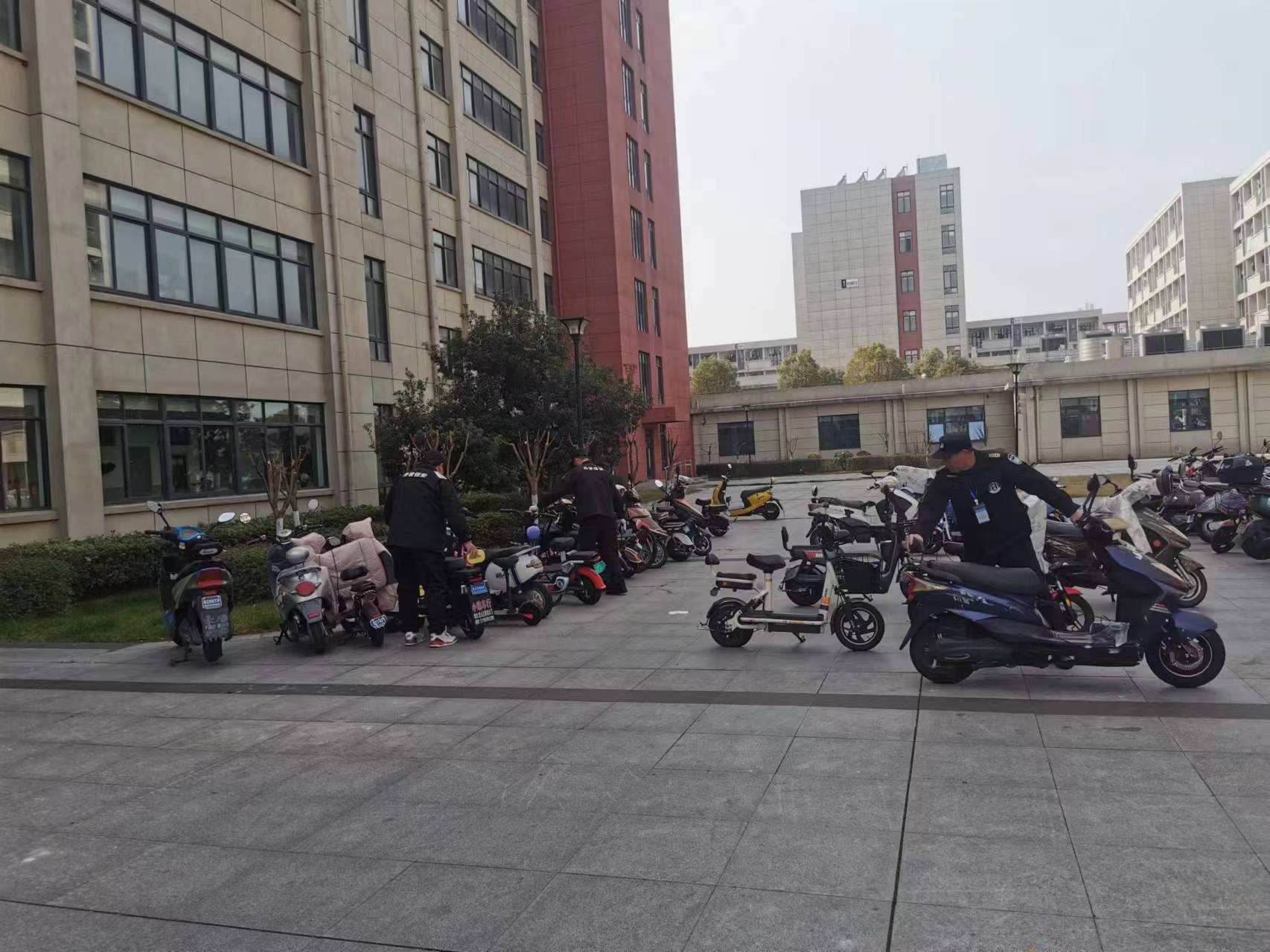 1720007266541125.jpg 勇担“畅行科大”开路先锋1.jpg